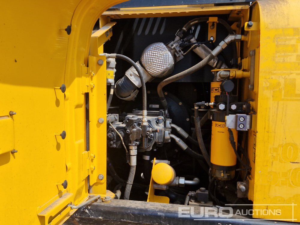 Pelle sur chenille 2017 JCB JS145LC 4F: photos 36