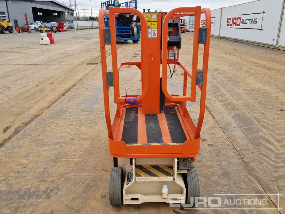 2017 JLG 1230ES - Nacelle: photos 4 2017 JLG 1230ES - Nacelle: photos 4