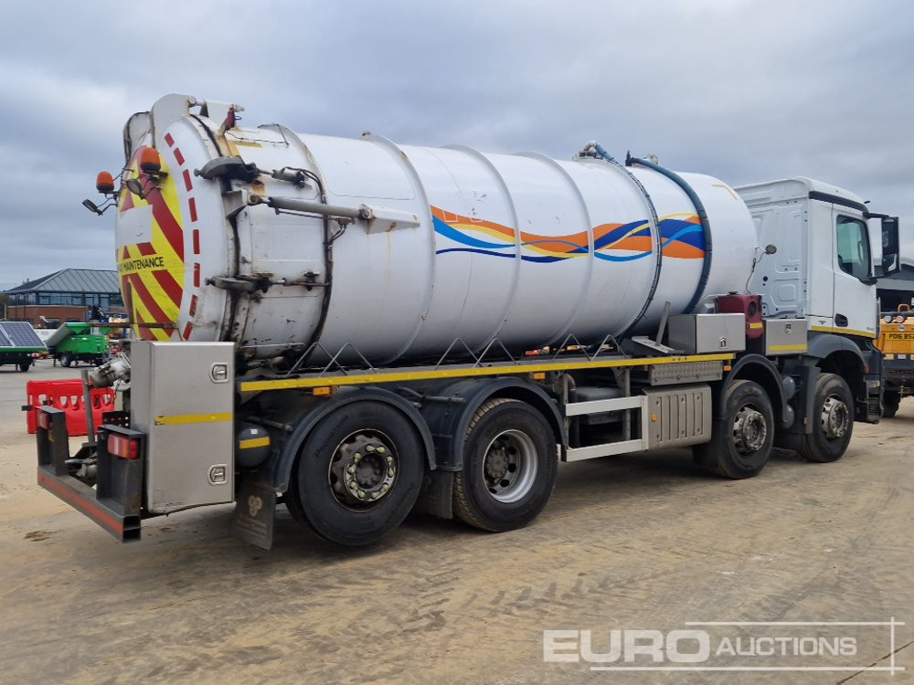 2017 Mercedes Arocs 3240 - Camion citerne: photos 5 2017 Mercedes Arocs 3240 - Camion citerne: photos 5