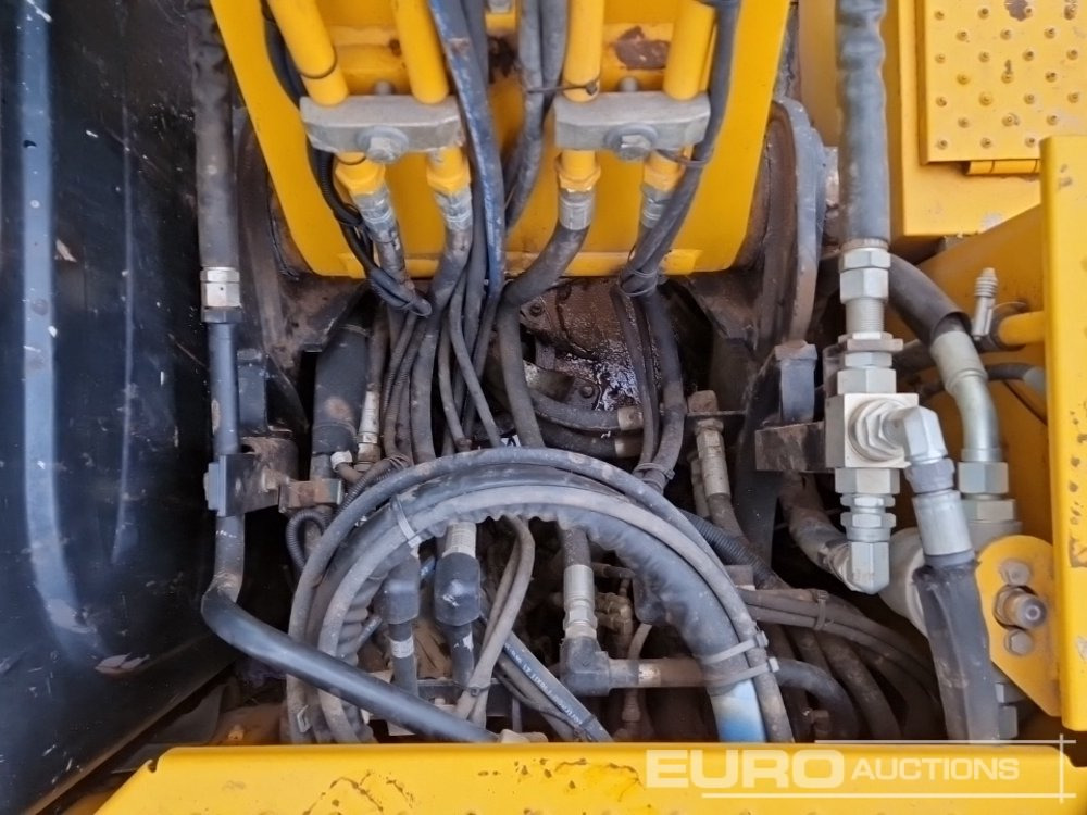 Pelle sur chenille 2018 JCB JS131LC: photos 34