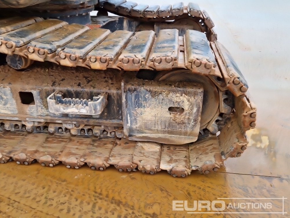 Pelle sur chenille 2018 JCB JS131LC: photos 15