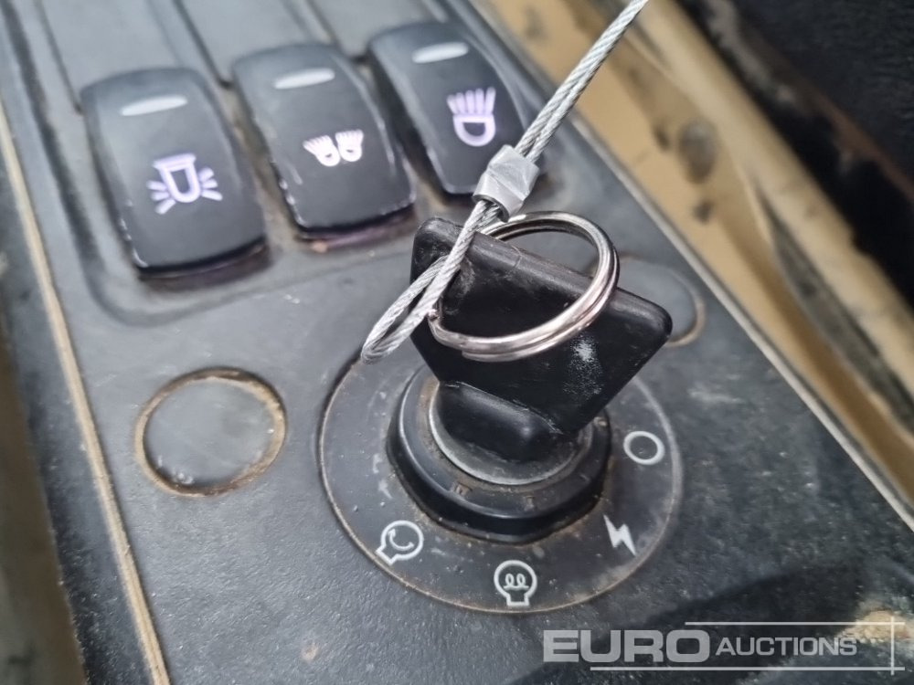 Pelle sur chenille 2018 JCB JS131LC: photos 47