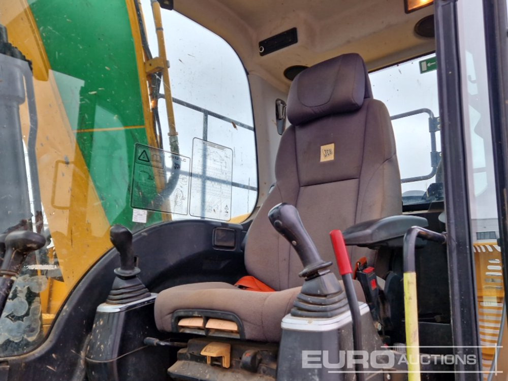 Pelle sur chenille 2018 JCB JS131LC: photos 38