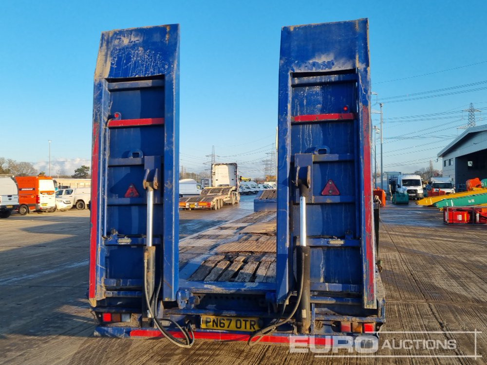 2018 McCauley Tri Axle Step Frame Low Loader Trailer, Out Riggers, Hydraulic Ramps - Semi-remorque surbaissé: photos 4 2018 McCauley Tri Axle Step Frame Low Loader Trailer, Out Riggers, Hydraulic Ramps - Semi-remorque surbaissé: photos 4