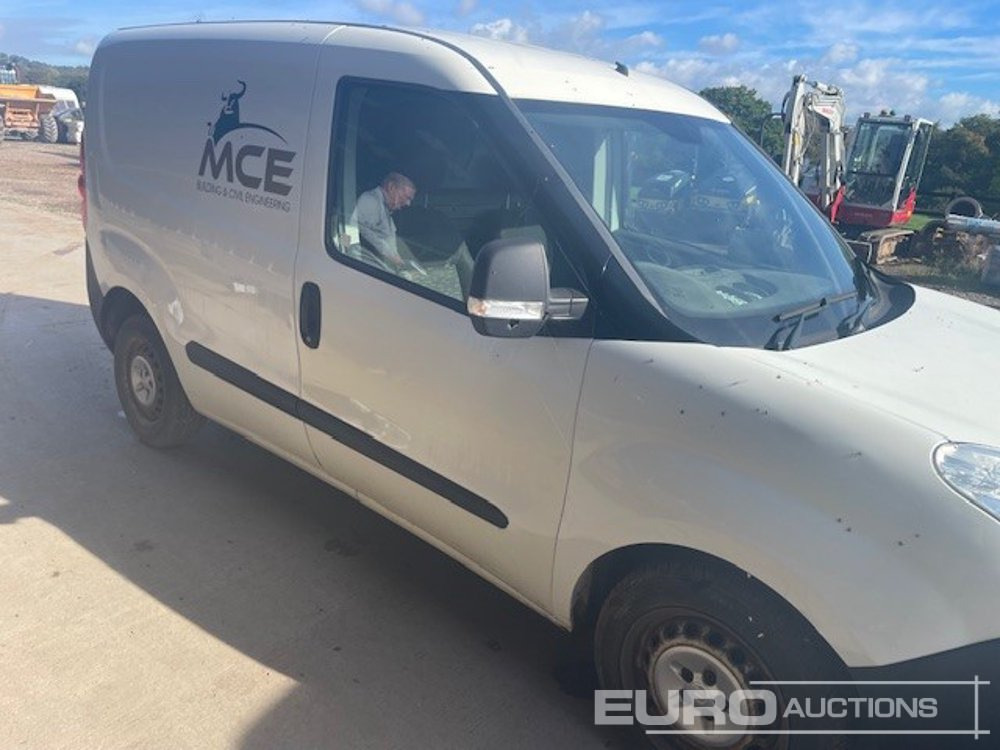 2018 Vauxhall Combo - Fourgonnette: photos 3 2018 Vauxhall Combo - Fourgonnette: photos 3