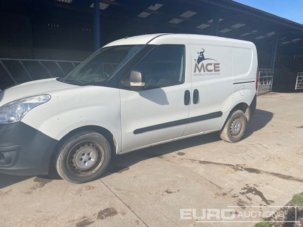 2018 Vauxhall Combo - Fourgonnette: photos 1 2018 Vauxhall Combo - Fourgonnette: photos 1