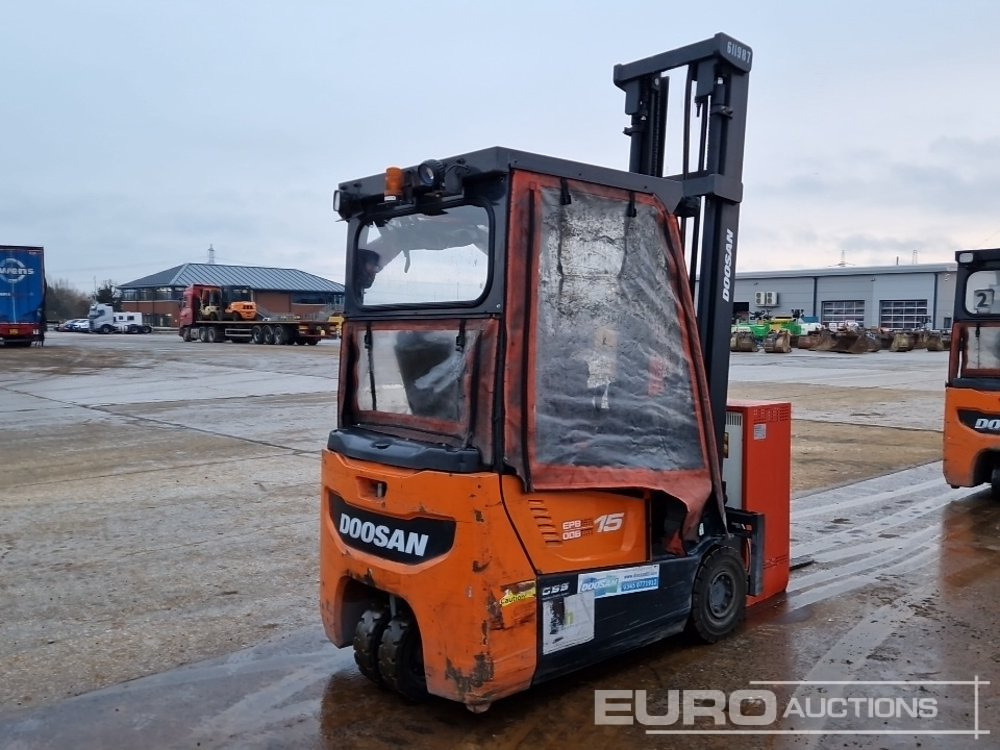 2019 Doosan B15T-7 - Chariot élévateur: photos 5 2019 Doosan B15T-7 - Chariot élévateur: photos 5