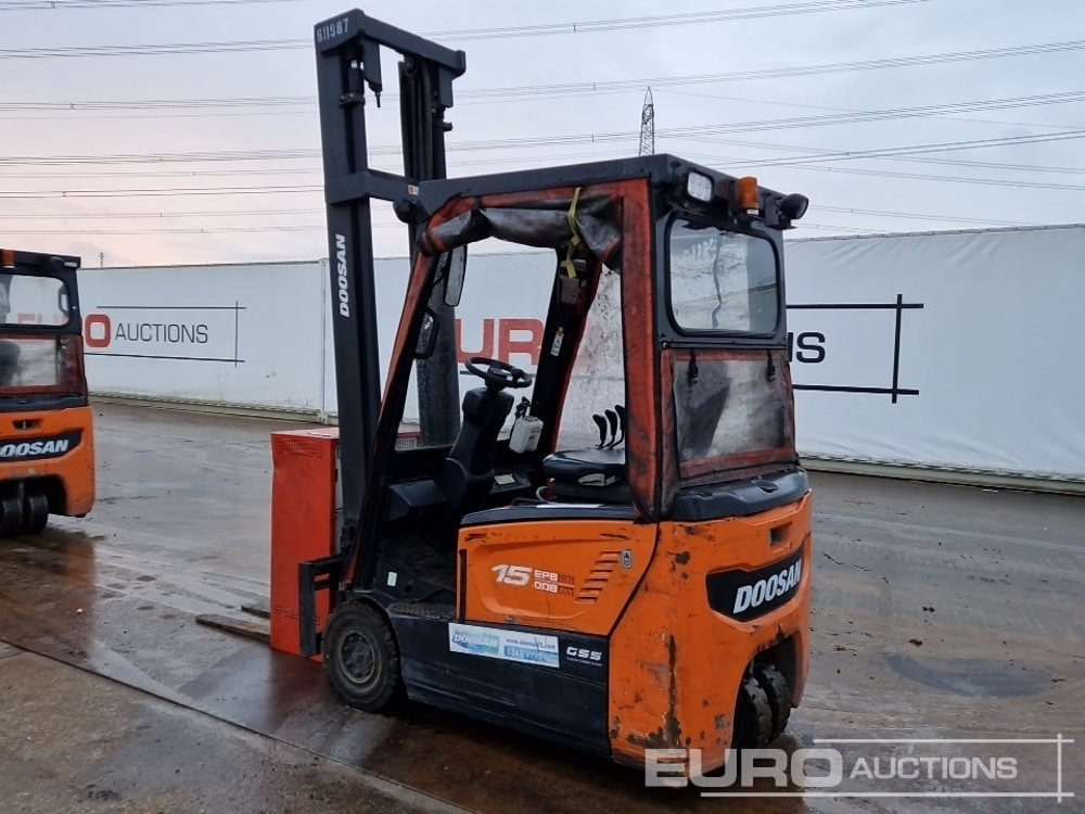 2019 Doosan B15T-7 - Chariot élévateur: photos 3 2019 Doosan B15T-7 - Chariot élévateur: photos 3