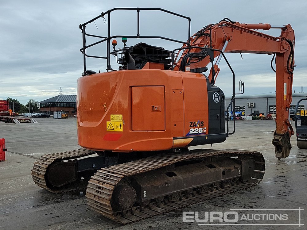 2019 Hitachi ZX225US-6 - Pelle sur chenille: photos 5 2019 Hitachi ZX225US-6 - Pelle sur chenille: photos 5