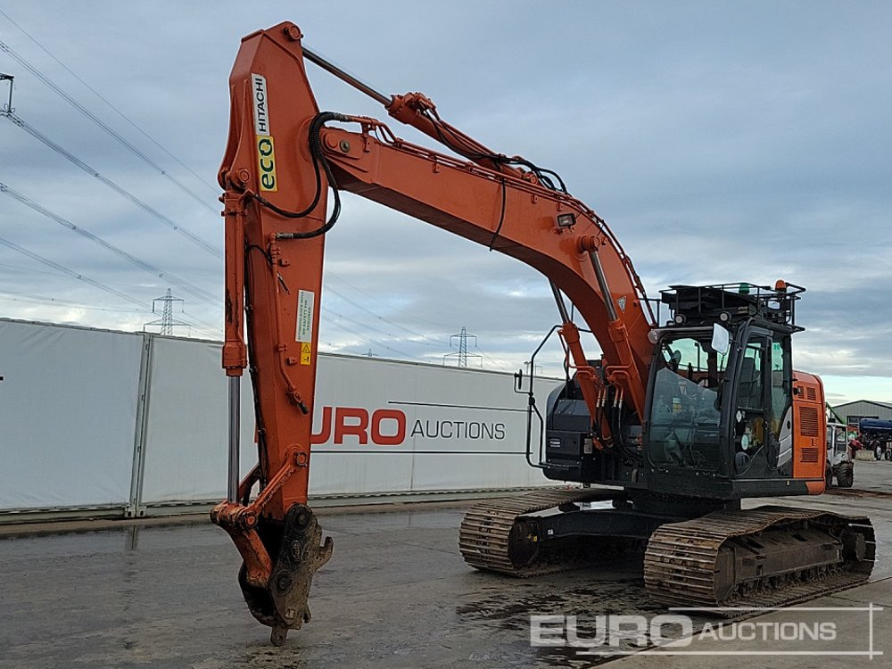 2019 Hitachi ZX225US-6 - Pelle sur chenille: photos 1 2019 Hitachi ZX225US-6 - Pelle sur chenille: photos 1