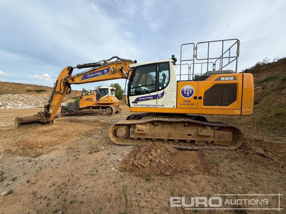 2019 Liebherr R922 - Pelle: photos 1 2019 Liebherr R922 - Pelle: photos 1