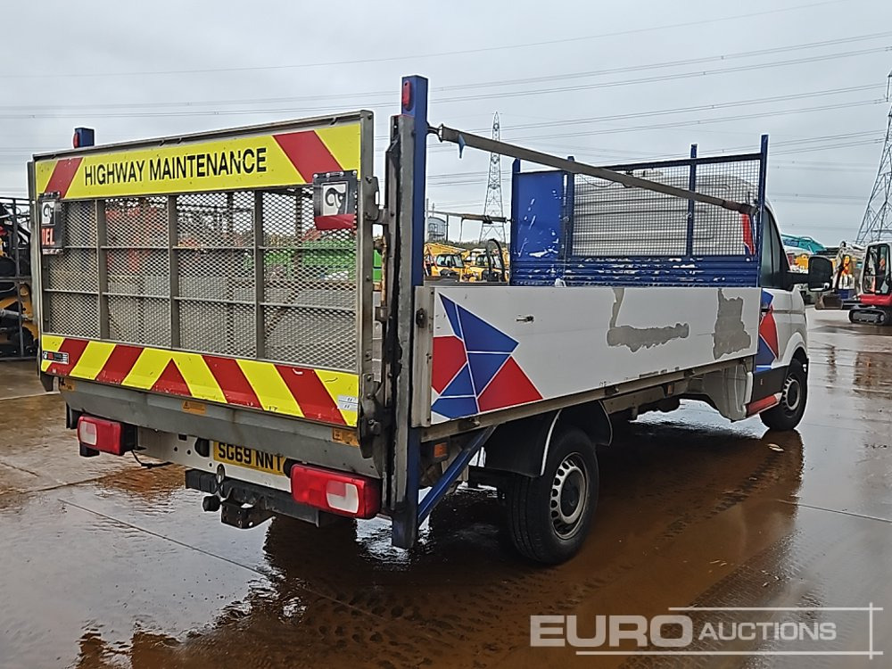 2019 Volkswagen Crafter CR35 - Utilitaire plateau: photos 5 2019 Volkswagen Crafter CR35 - Utilitaire plateau: photos 5