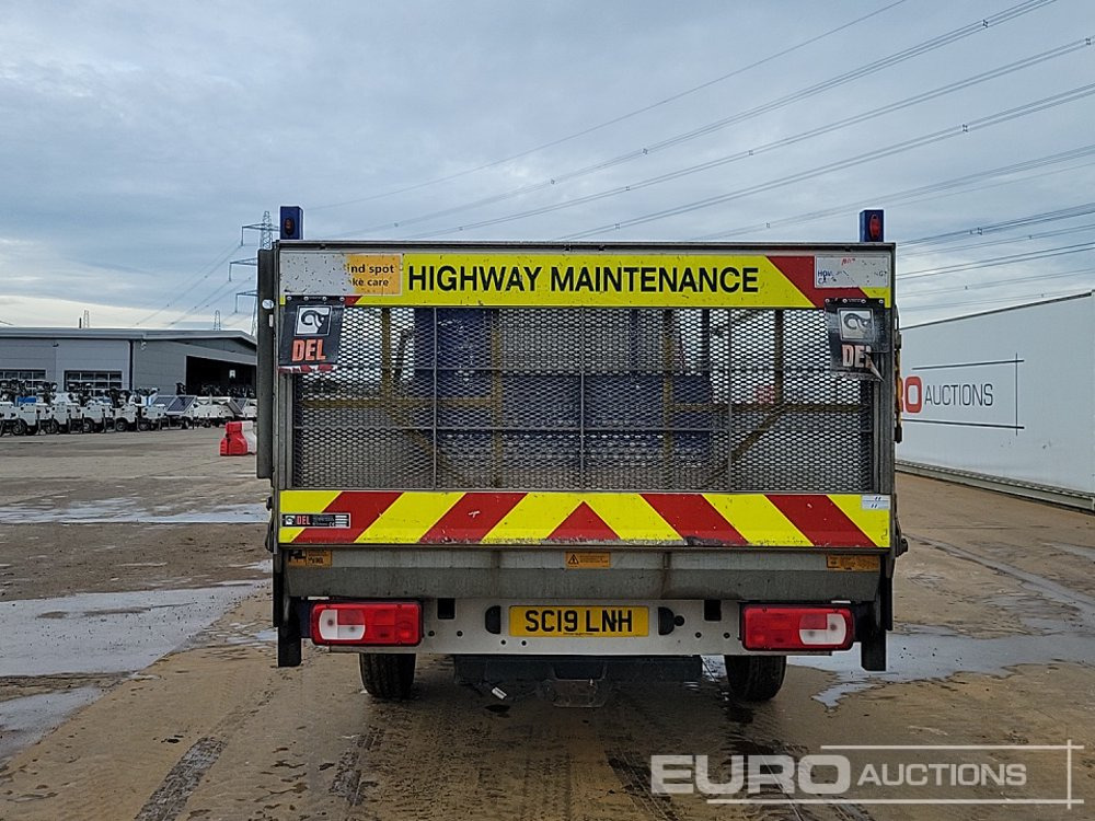 2019 Volkswagen Crafter CR35 - Utilitaire plateau: photos 4 2019 Volkswagen Crafter CR35 - Utilitaire plateau: photos 4