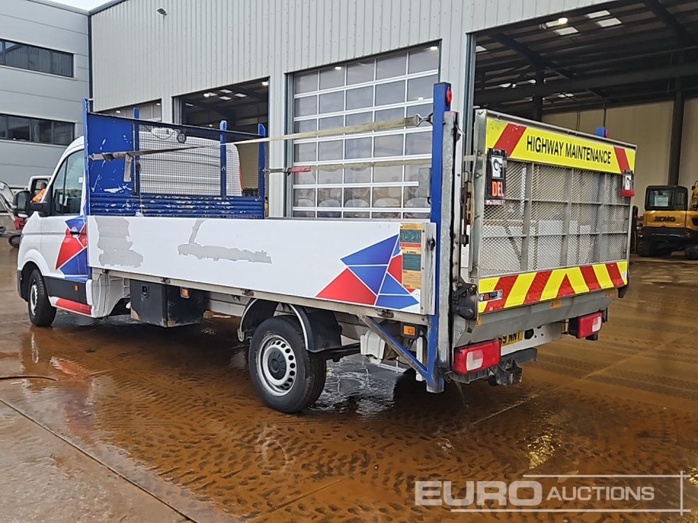 2019 Volkswagen Crafter CR35 - Utilitaire plateau: photos 3 2019 Volkswagen Crafter CR35 - Utilitaire plateau: photos 3