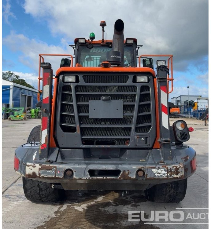 2020 Doosan DL300-5 - Chargeuse sur pneus: photos 4 2020 Doosan DL300-5 - Chargeuse sur pneus: photos 4