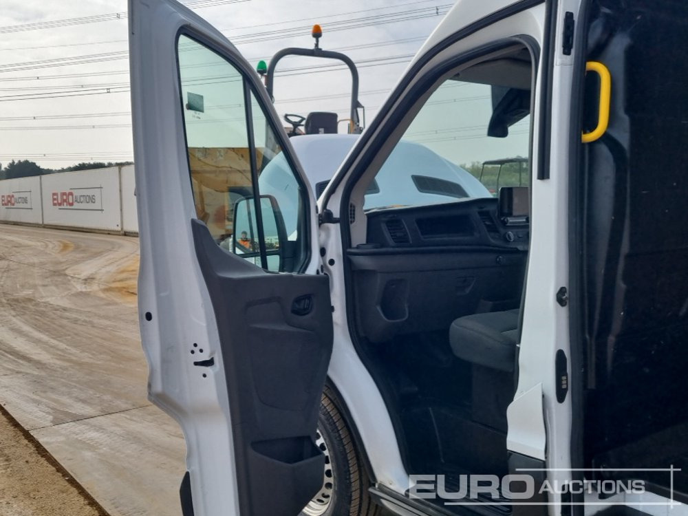 Fourgon utilitaire 2020 Ford Transit 350: photos 24