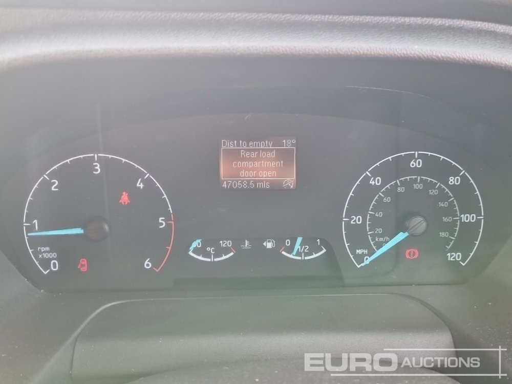 Fourgon utilitaire 2020 Ford Transit 350: photos 37