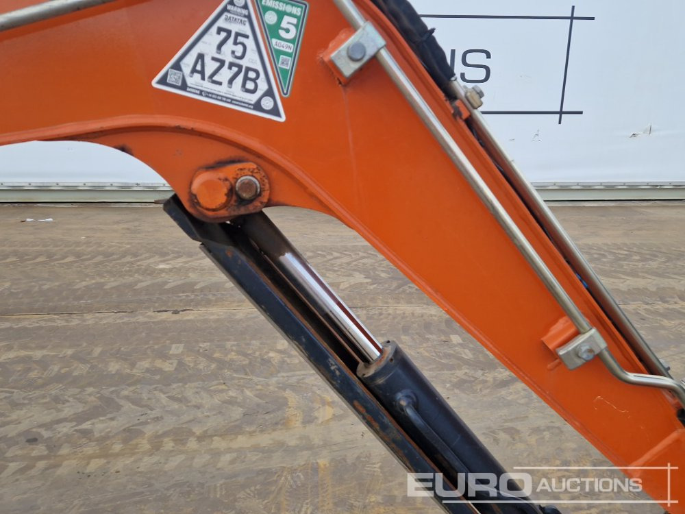 Mini pelle 2020 Hitachi ZX19U-6 YR: photos 18