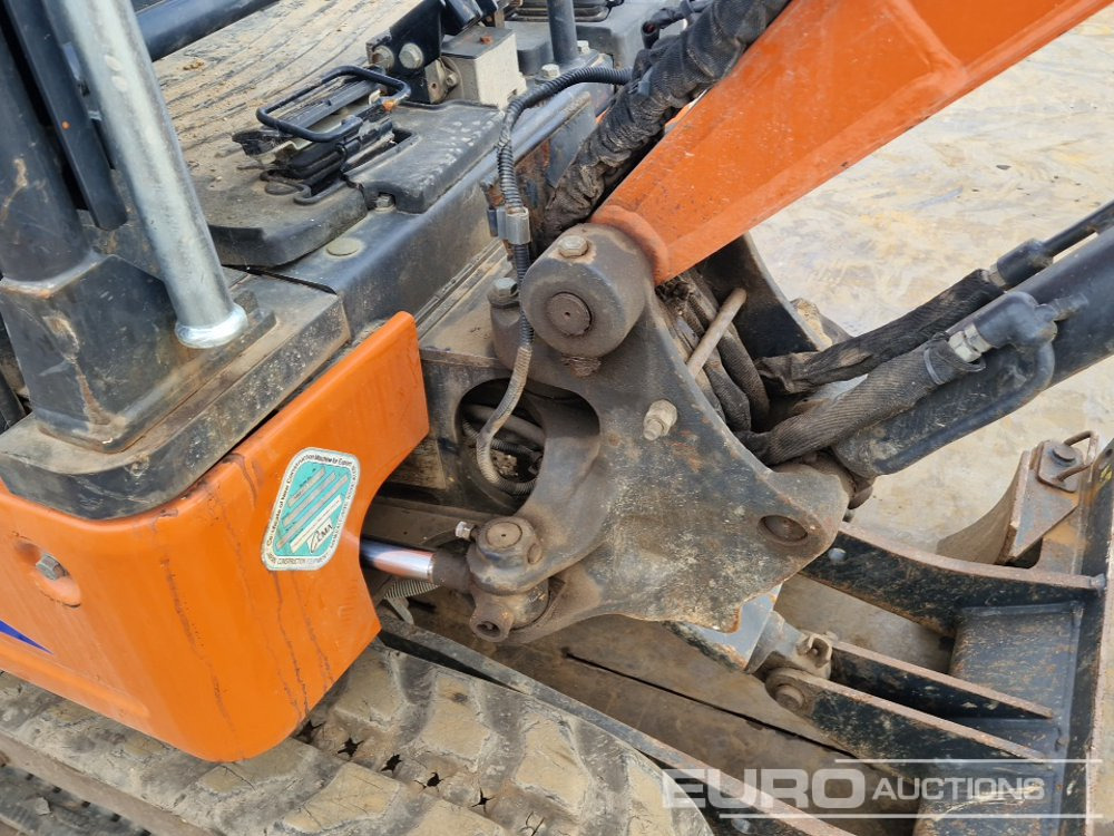 Mini pelle 2020 Hitachi ZX19U-6 YR: photos 24