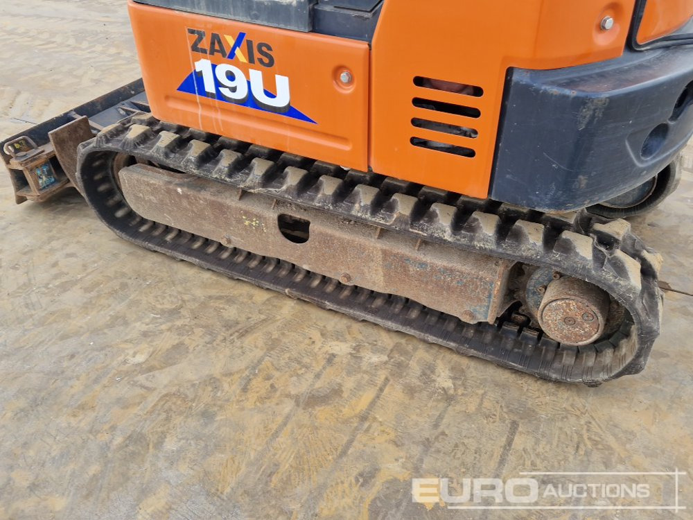 Mini pelle 2020 Hitachi ZX19U-6 YR: photos 12