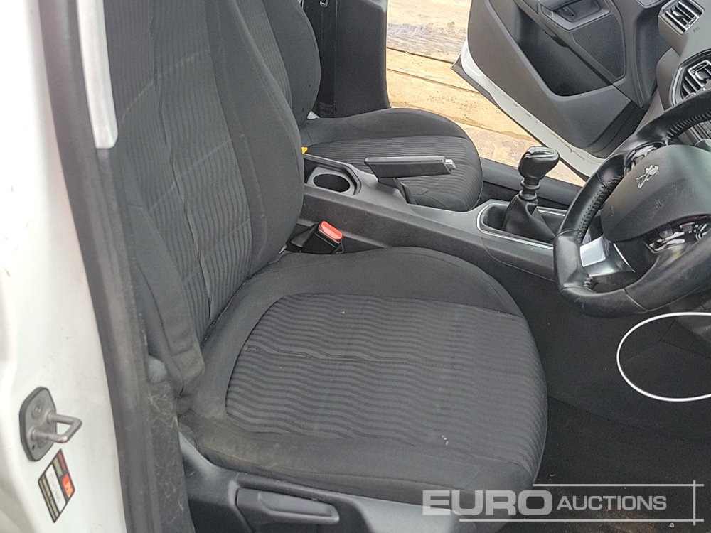 Voiture 2020 Peugeot 308: photos 30