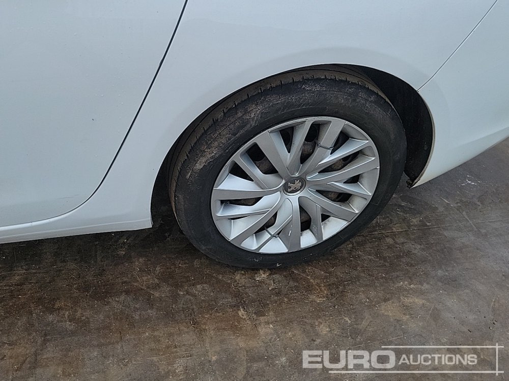 Voiture 2020 Peugeot 308: photos 10