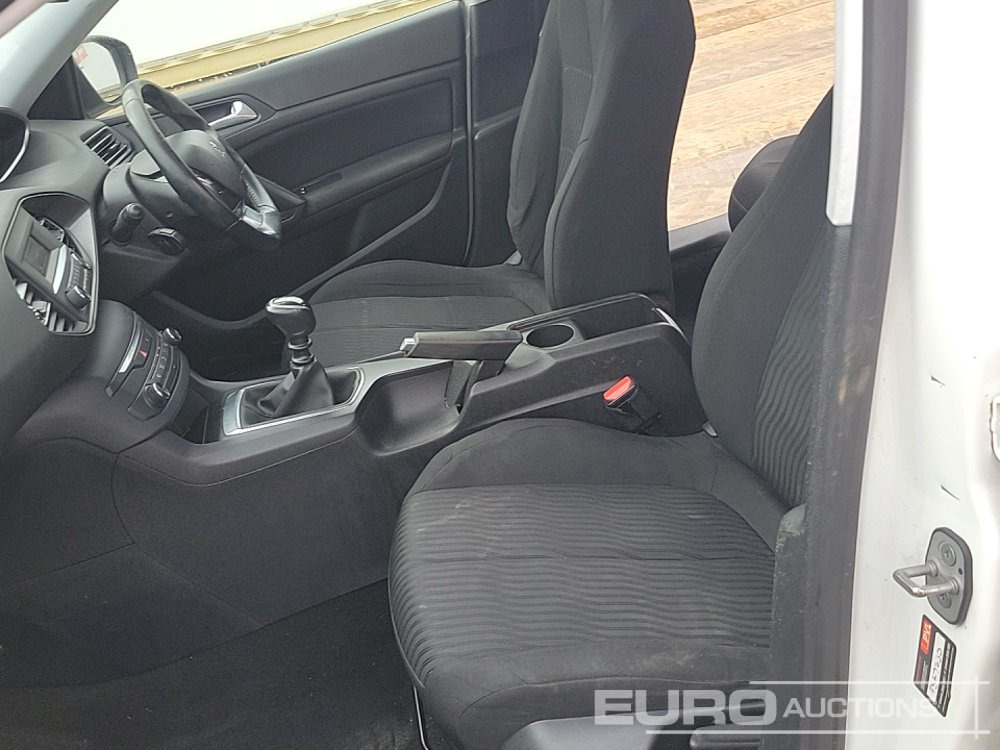 Voiture 2020 Peugeot 308: photos 28