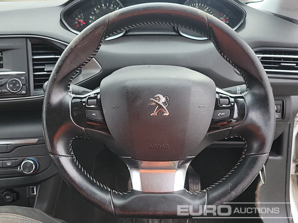 Voiture 2020 Peugeot 308: photos 38