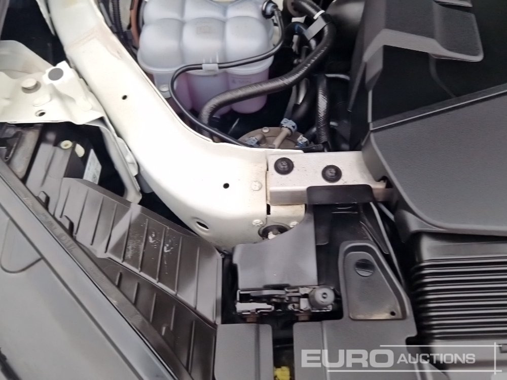 SUV 2020 Volkswagen Touareg: photos 42