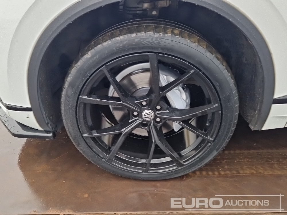SUV 2020 Volkswagen Touareg: photos 9