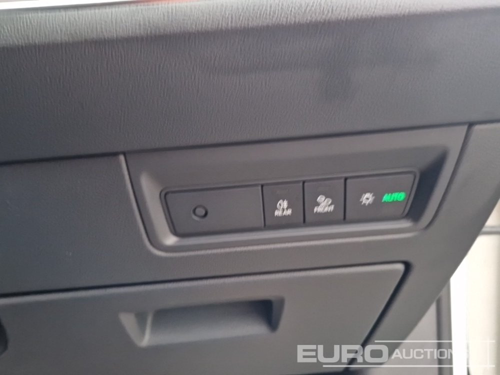 SUV 2020 Volkswagen Touareg: photos 38