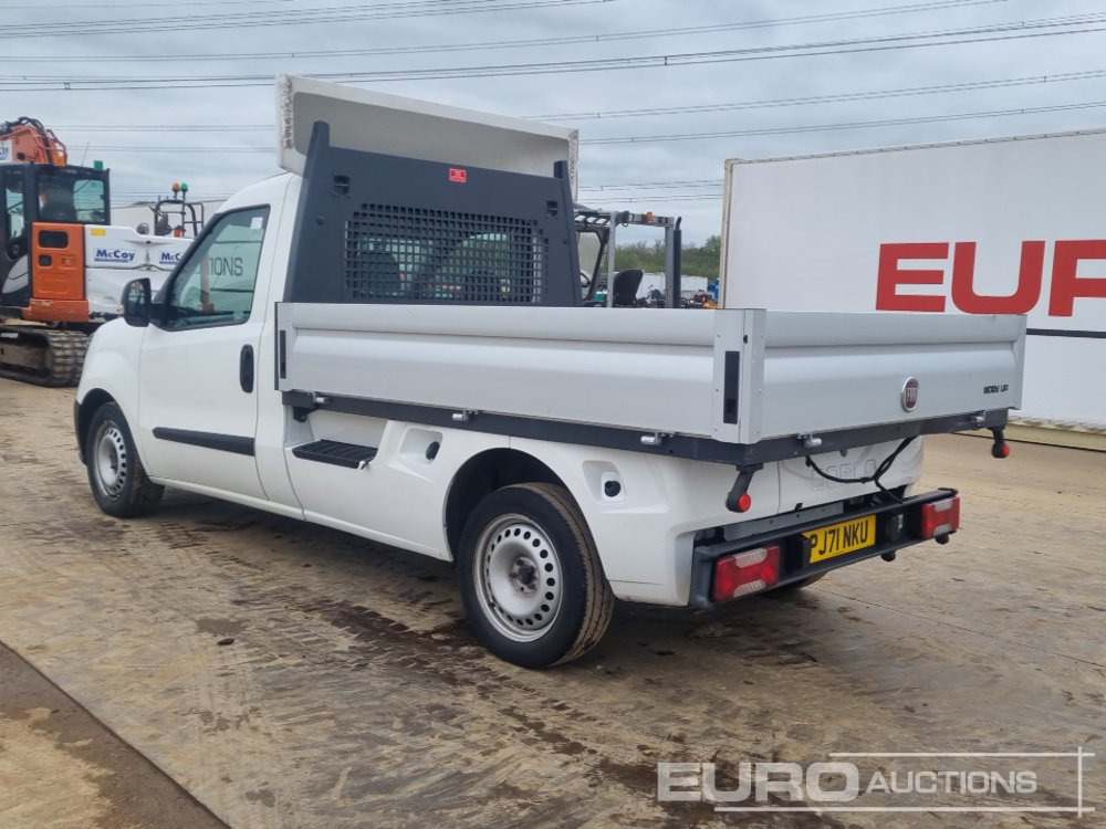 2021 Fiat Doblo Cargo - Utilitaire plateau: photos 3 2021 Fiat Doblo Cargo - Utilitaire plateau: photos 3