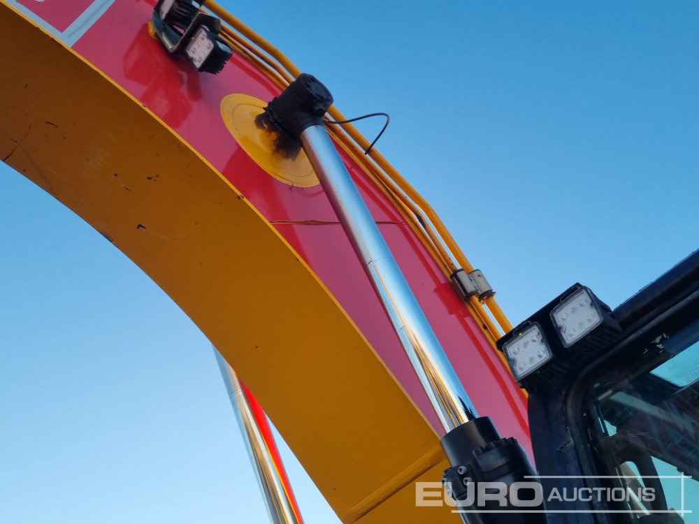 Pelle sur chenille 2021 JCB 220X LC: photos 25