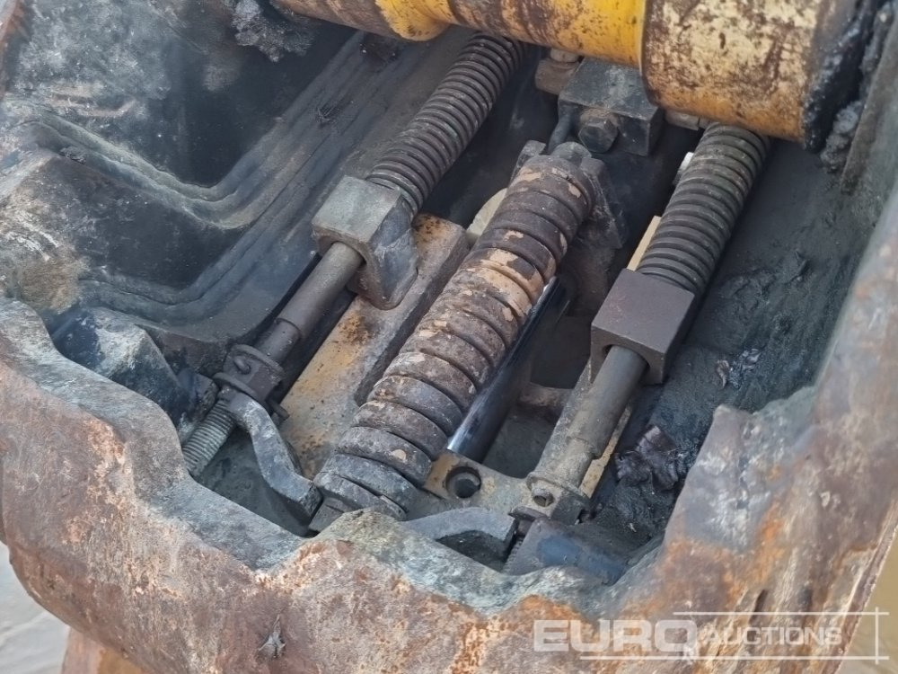 Pelle sur chenille 2021 JCB 220X LC: photos 31