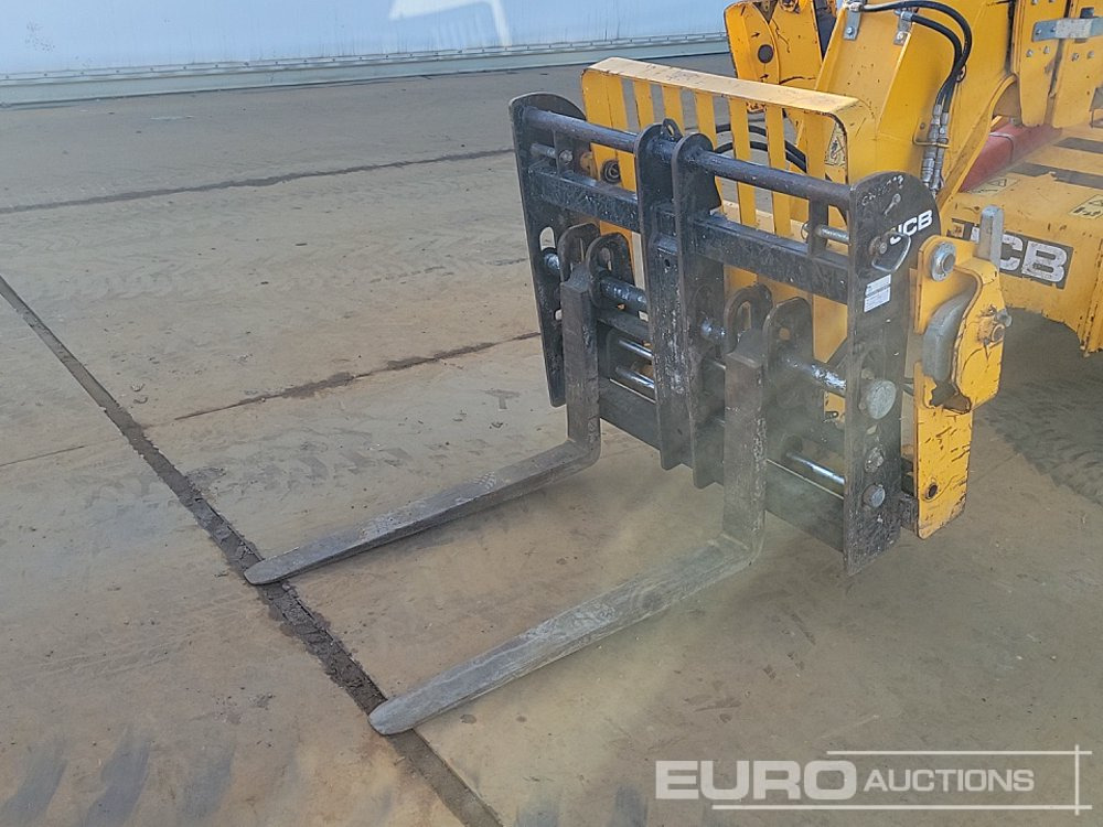 Chariot télescopique 2021 JCB 540-140 Hi Viz: photos 30 Chariot télescopique 2021 JCB 540-140 Hi Viz: photos 30