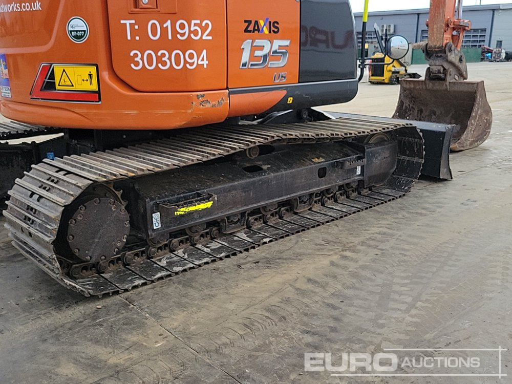 Pelle sur chenille 2022 Hitachi ZX135USBL-7: photos 14