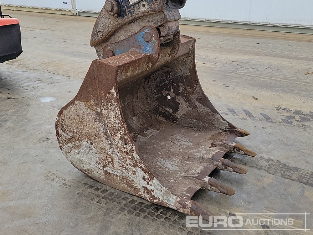Pelle sur chenille 2022 Hitachi ZX135USBL-7: photos 19