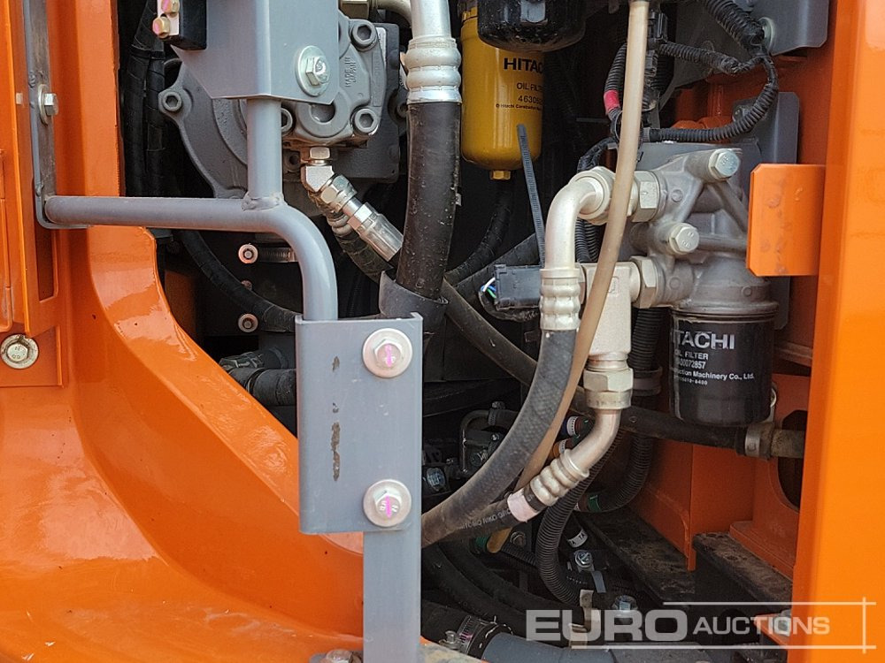 Pelle sur chenille 2022 Hitachi ZX135USBL-7: photos 44
