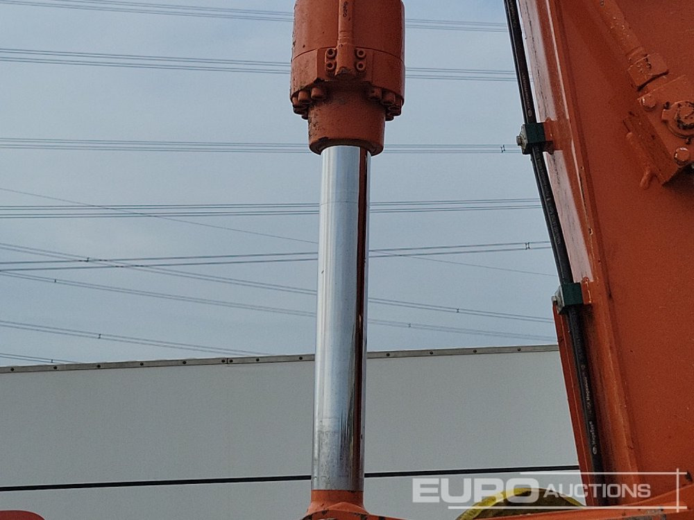 Pelle sur chenille 2022 Hitachi ZX135USBL-7: photos 37