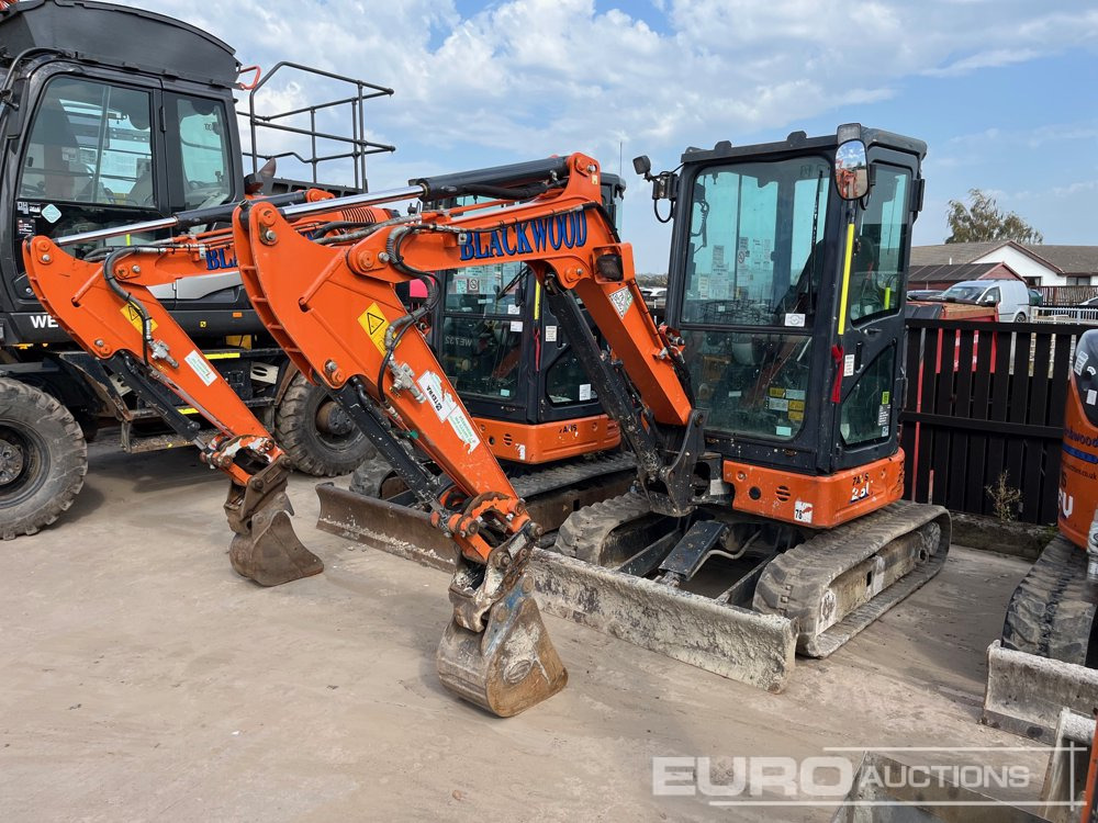 2022 Hitachi ZX26U-6 CLR - Mini pelle: photos 1 2022 Hitachi ZX26U-6 CLR - Mini pelle: photos 1