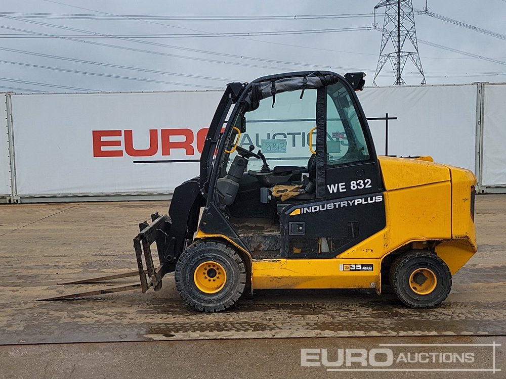 2022 JCB TLT35-23D 2WD - Chariot télescopique: photos 2 2022 JCB TLT35-23D 2WD - Chariot télescopique: photos 2