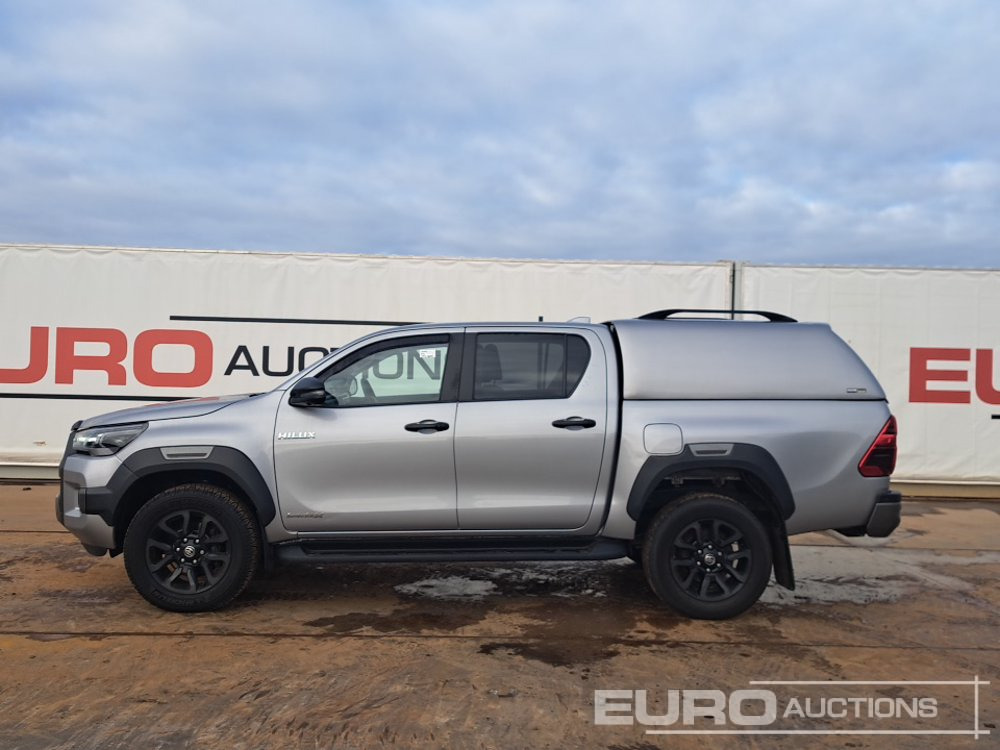 2022 Toyota Hilux Invincible X - Pick-up: photos 2 2022 Toyota Hilux Invincible X - Pick-up: photos 2