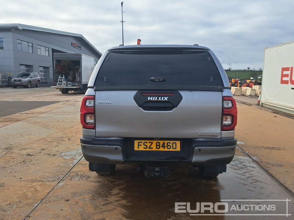 2022 Toyota Hilux Invincible X - Pick-up: photos 4 2022 Toyota Hilux Invincible X - Pick-up: photos 4