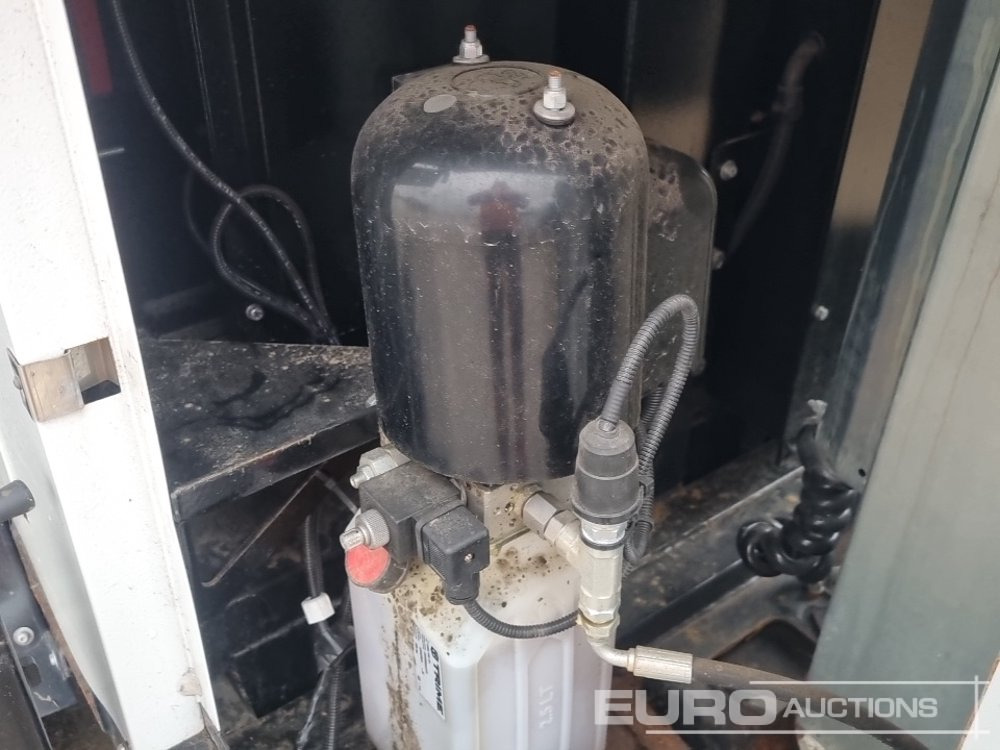 Mat d'éclairage 2022 Trime X-Solar Single Axle Solar Powered LED Lighting Tower: photos 31 Mat d'éclairage 2022 Trime X-Solar Single Axle Solar Powered LED Lighting Tower: photos 31