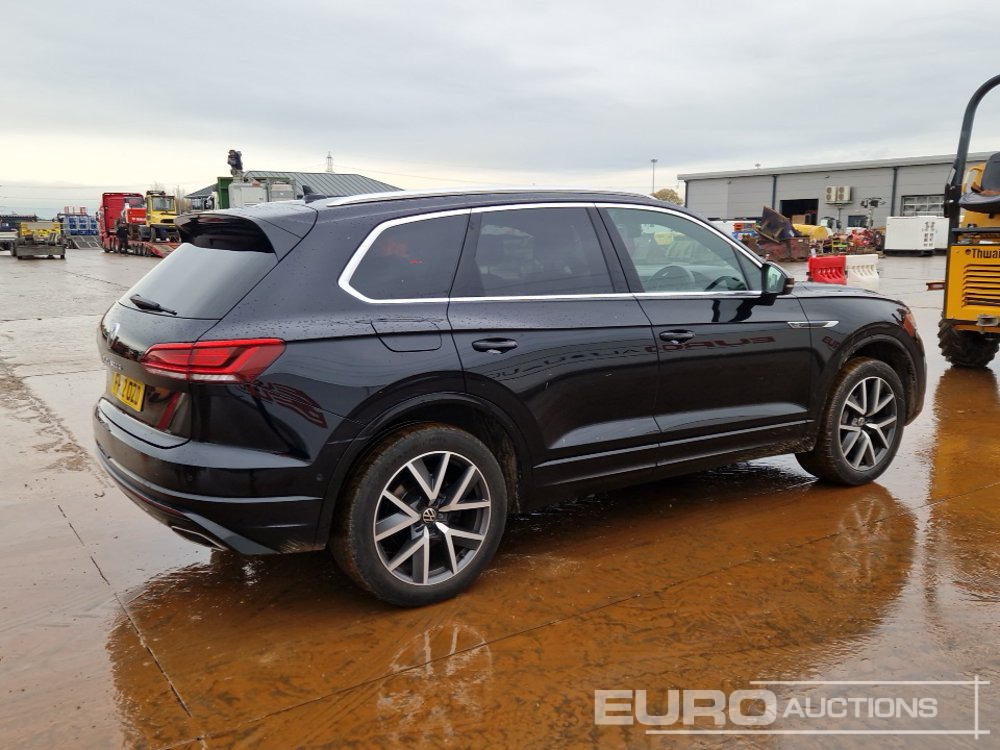 2022 Volkswagen Touareg - SUV: photos 5 2022 Volkswagen Touareg - SUV: photos 5
