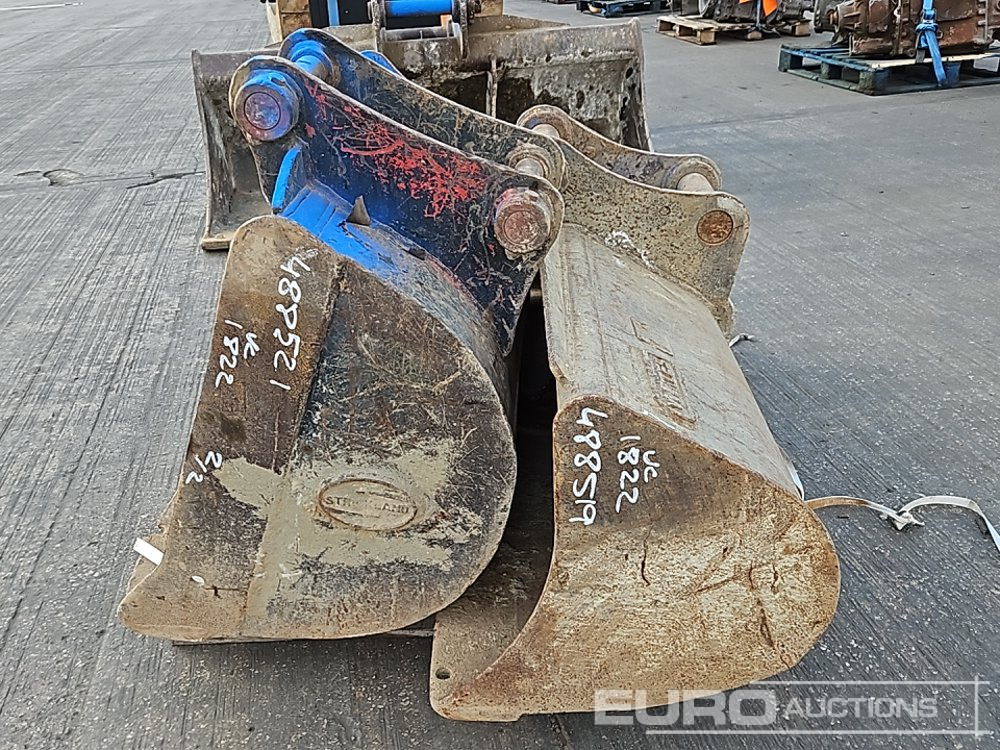 32", 24" Digging Bucket 45mm Pin to suit 4-6 Ton Excavator - Godet: photos 2 32", 24" Digging Bucket 45mm Pin to suit 4-6 Ton Excavator - Godet: photos 2