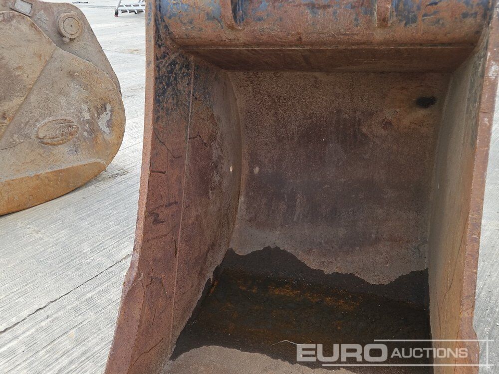 Godet 36" Digging Bucket: photos 9 Godet 36" Digging Bucket: photos 9