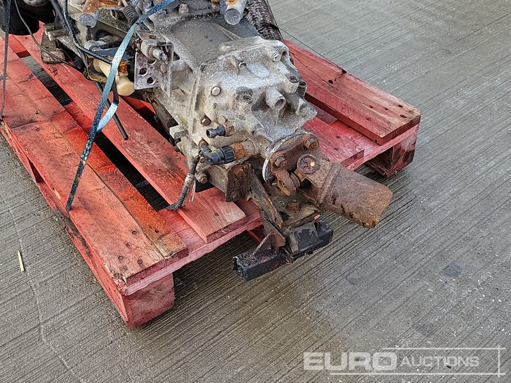 Moteur 4 Cylinder Engine, Gearbox: photos 14