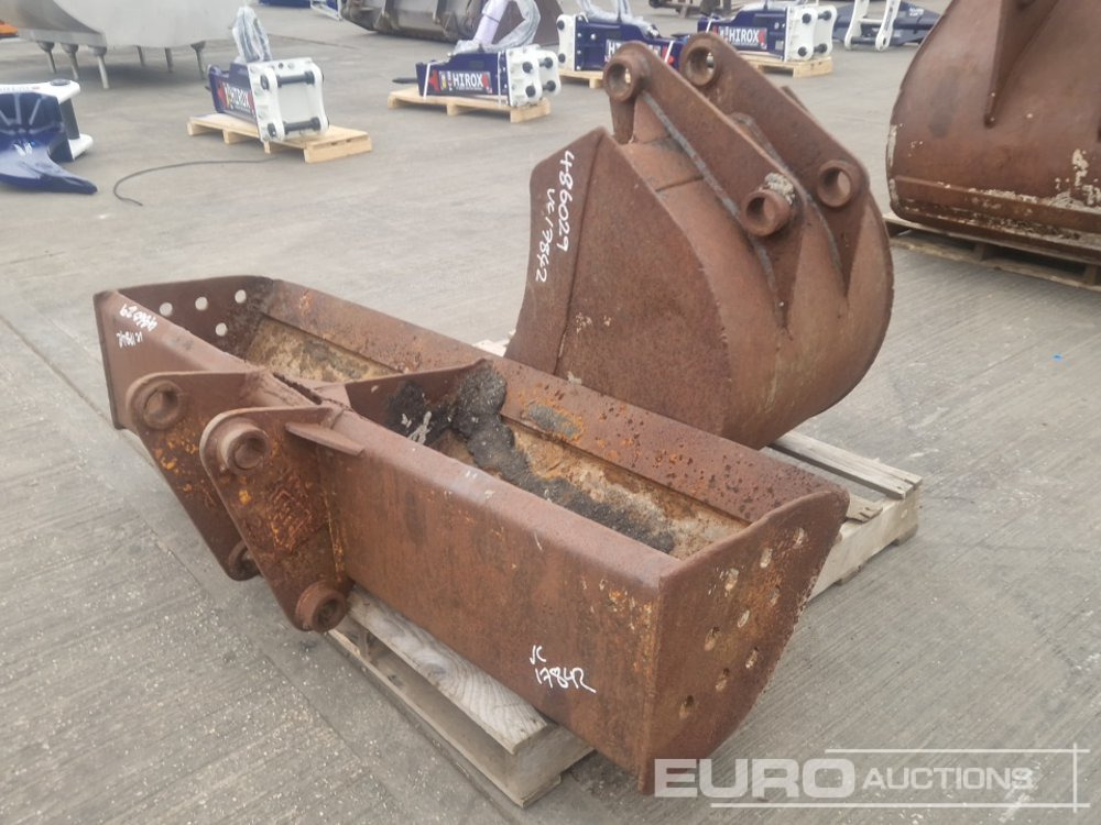 60" Ditching, 24" Digging Bucket 45mm Pin to suit 4-6 Ton Excavator - Godet: photos 5 60" Ditching, 24" Digging Bucket 45mm Pin to suit 4-6 Ton Excavator - Godet: photos 5