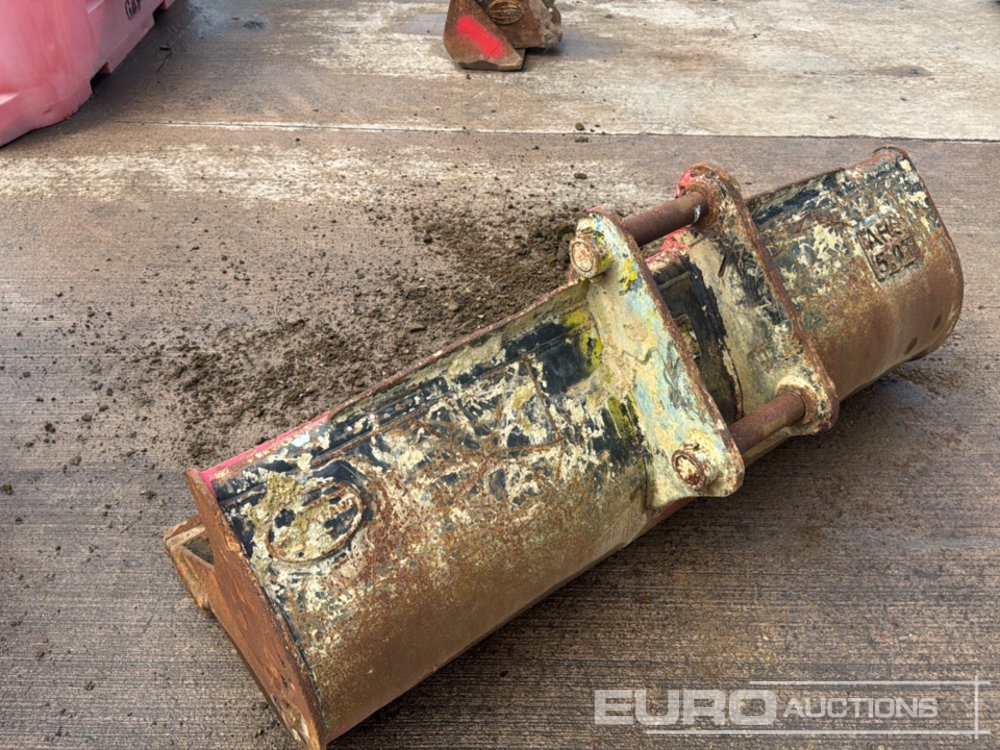 60" Strickland Ditching Bucket 45mm Pin to suit 4-6 Ton Excavator - Godet: photos 2 60" Strickland Ditching Bucket 45mm Pin to suit 4-6 Ton Excavator - Godet: photos 2